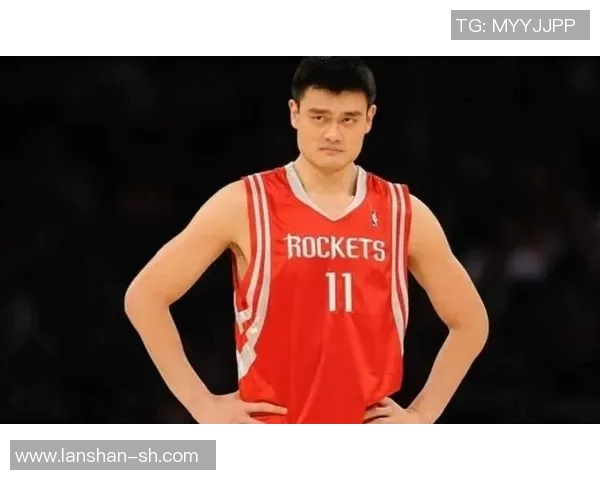 姚明与李毅的传奇故事:从篮球场到足球场的跨界之旅 姚明与李毅的传奇故事:从篮球场到足球场的跨界之旅