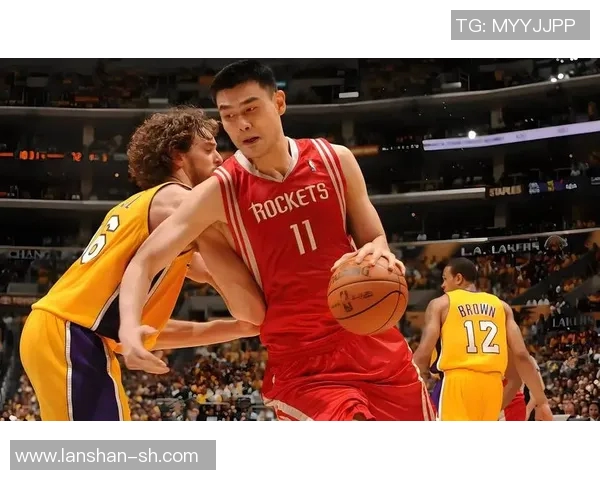 姚明与球迷互动的多元通讯方式探讨与影响分析