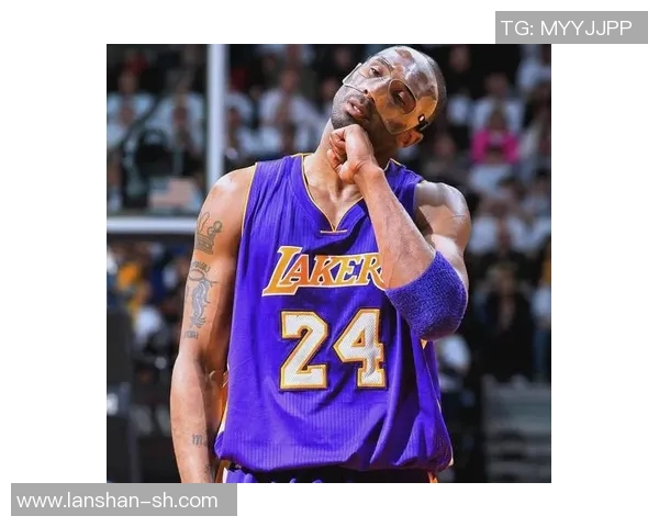 历史篮球明星的辉煌成就与传奇故事回顾 历史篮球明星的辉煌成就与传奇故事回顾