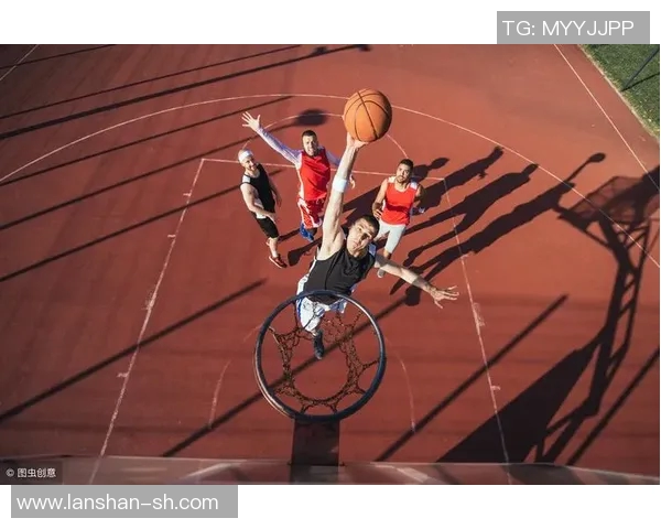 明星篮球交叉步技巧解析助你提升球场表现与个人魅力