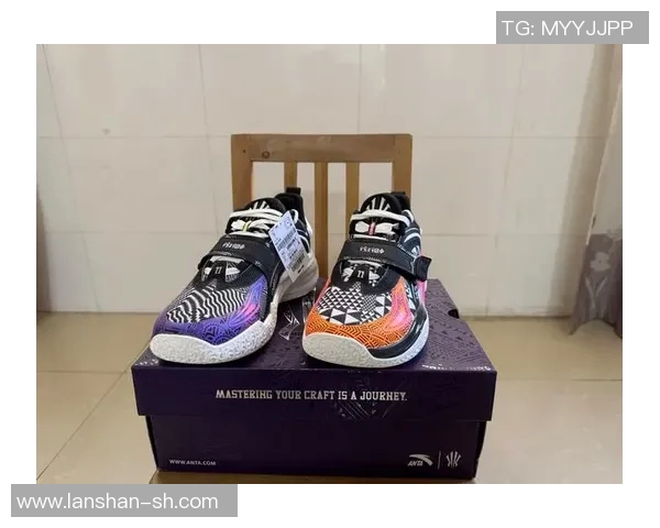 篮球明星签名鞋的魅力与价值探秘,收藏与穿搭的完美结合 篮球明星签名鞋的魅力与价值探秘,收藏与穿搭的完美结合